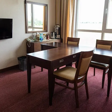 Pensjonat Lotos Mop Oleśnica Mała 3*